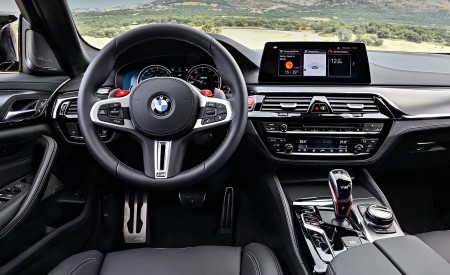 2019 BMW M5 Competition Interior Cockpit Wallpapers 450x275 (87)