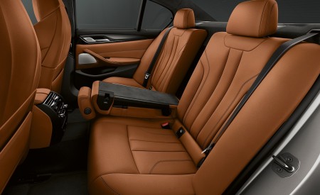2019 BMW M5 Competition Interior Rear Seats Wallpapers 450x275 (12)
