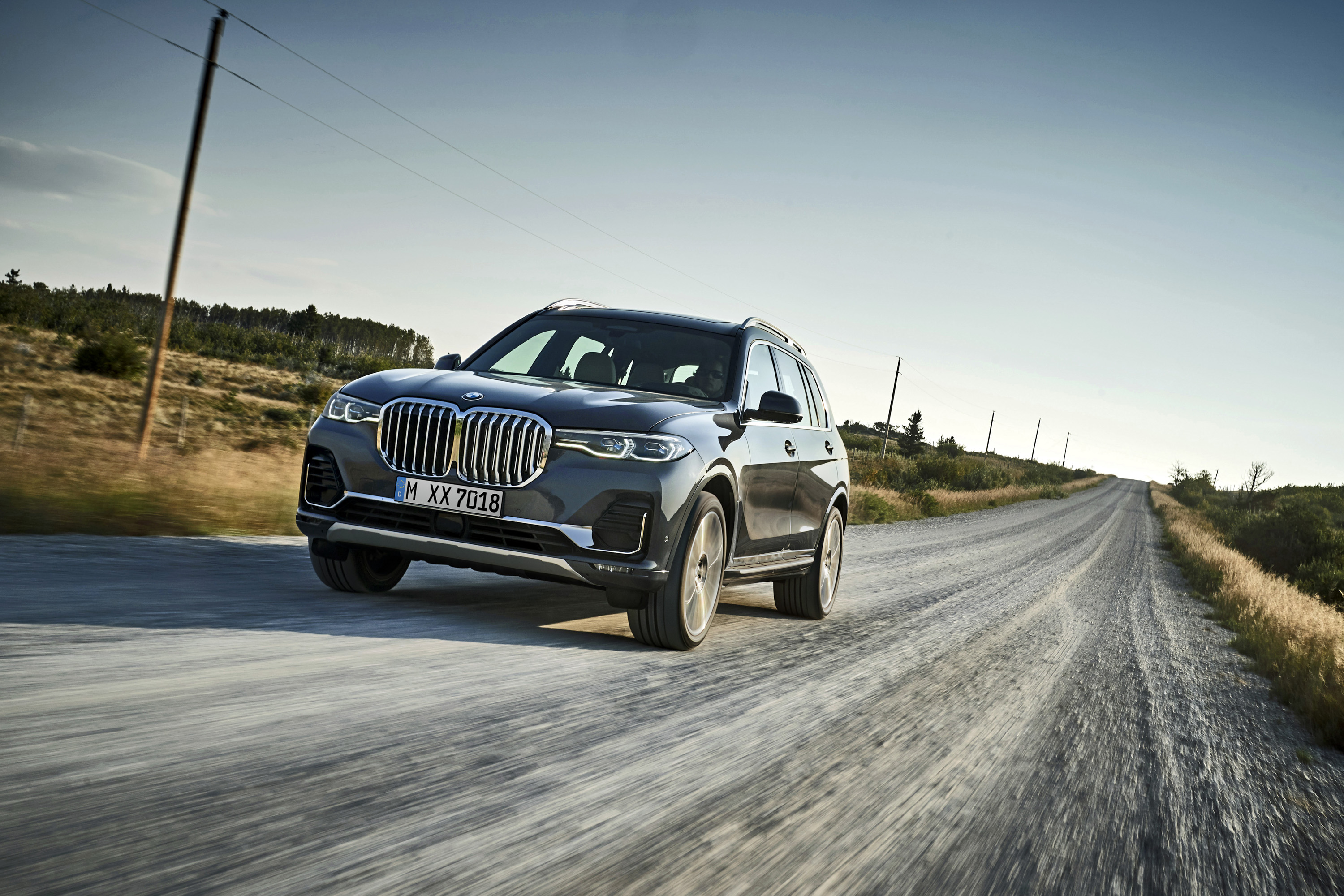 2019 BMW X7 (Color: Arctic Grey) Front Three-Quarter Wallpapers #8 of 68