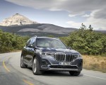 2019 BMW X7 (Color: Arctic Grey) Front Three-Quarter Wallpapers 150x120 (10)