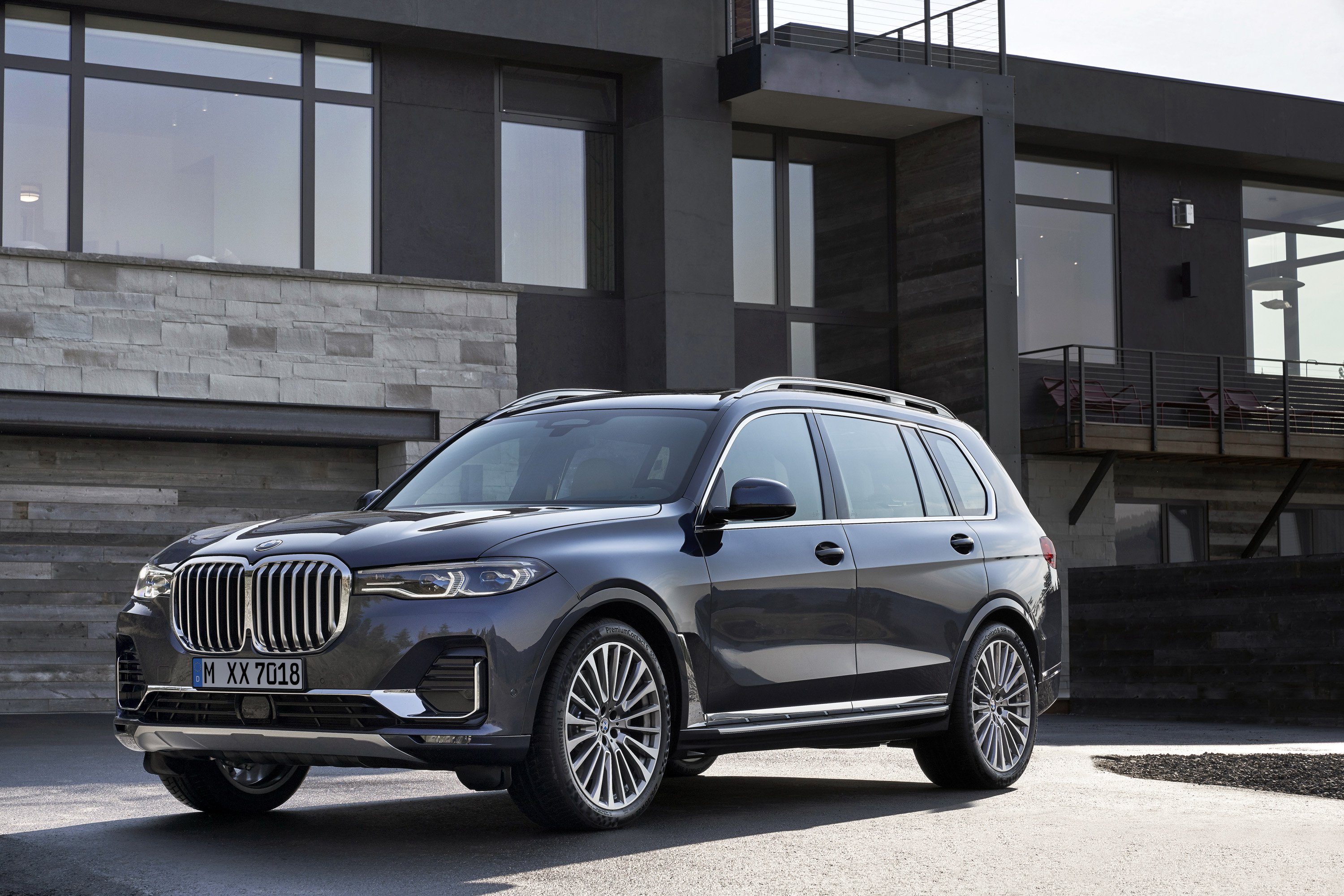 2019 BMW X7 (Color: Arctic Grey) Front Wallpapers #15 of 68