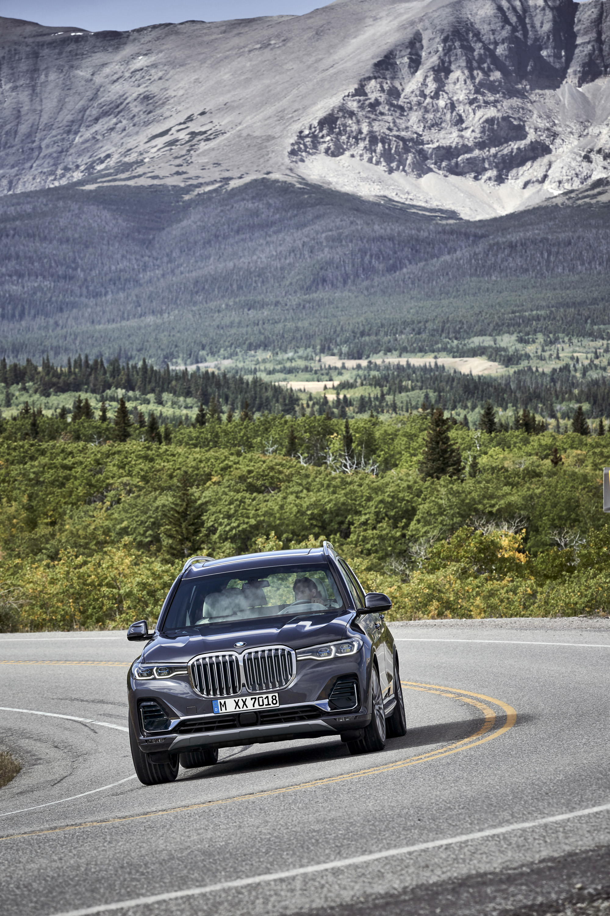 2019 BMW X7 (Color: Arctic Grey) Front Wallpapers #12 of 68