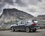 2019 BMW X7 (Color: Arctic Grey) Rear Three-Quarter Wallpapers 150x120 (25)