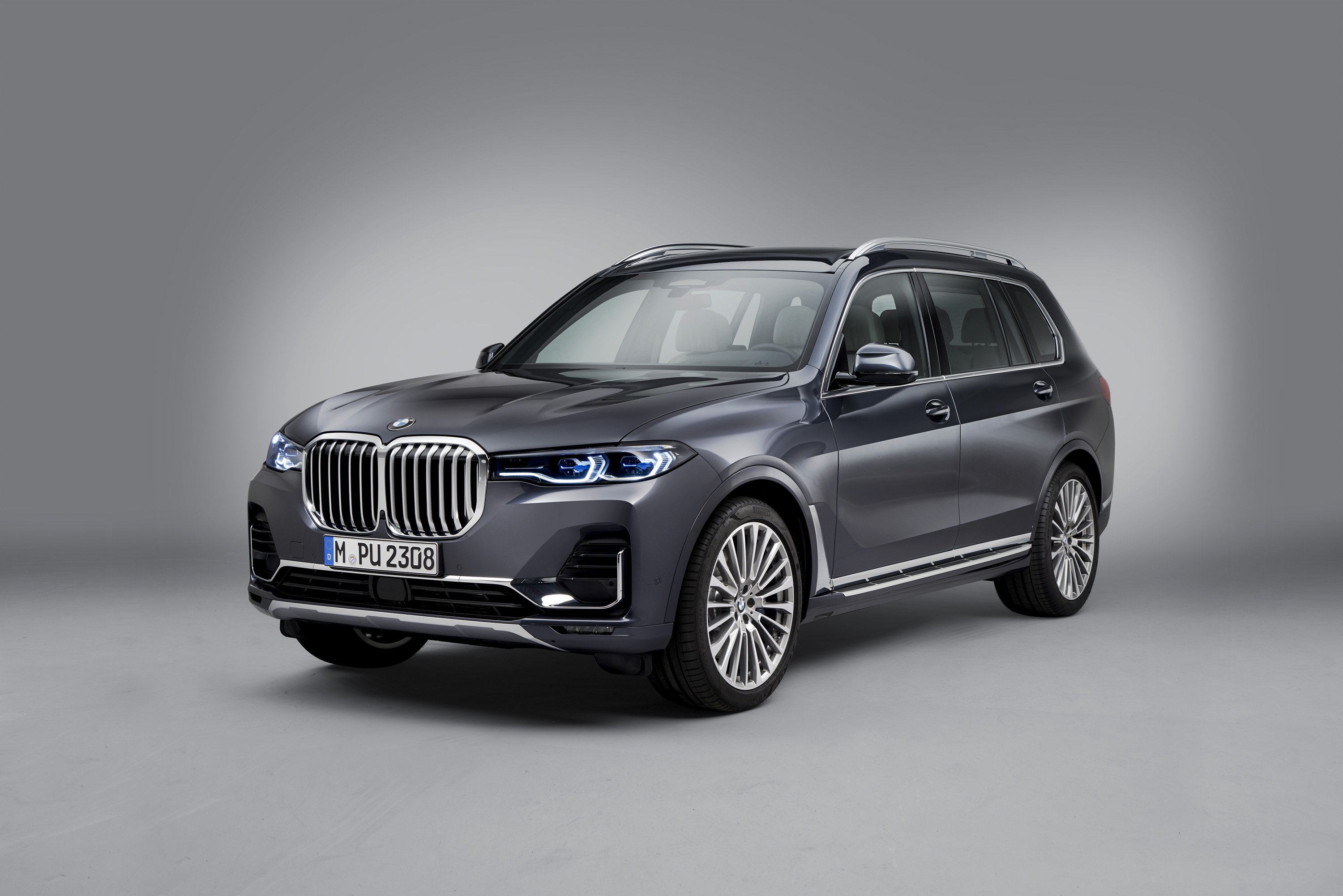 2019 BMW X7 Front Three-Quarter Wallpapers #29 of 68