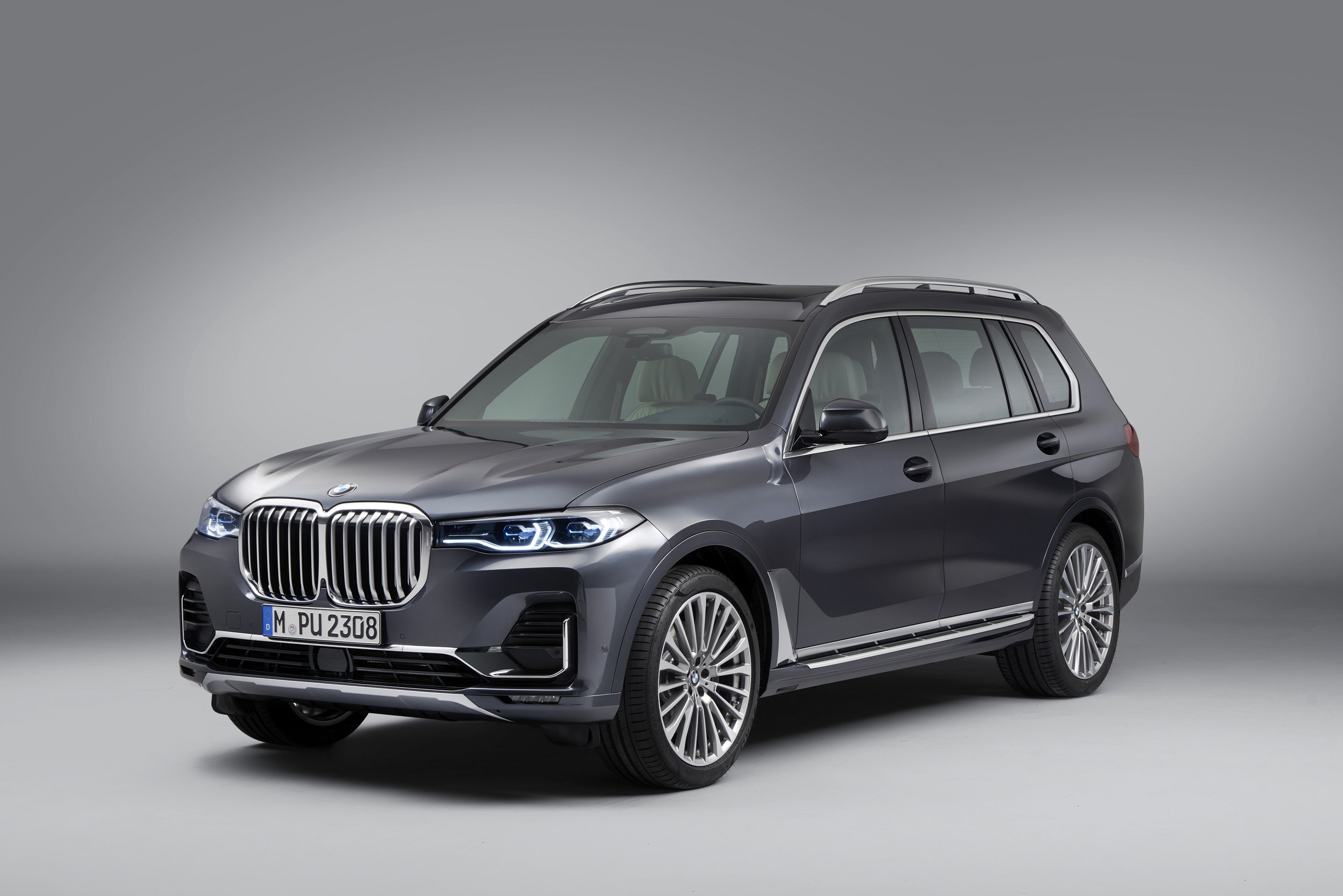 2019 BMW X7 Front Three-Quarter Wallpapers #30 of 68