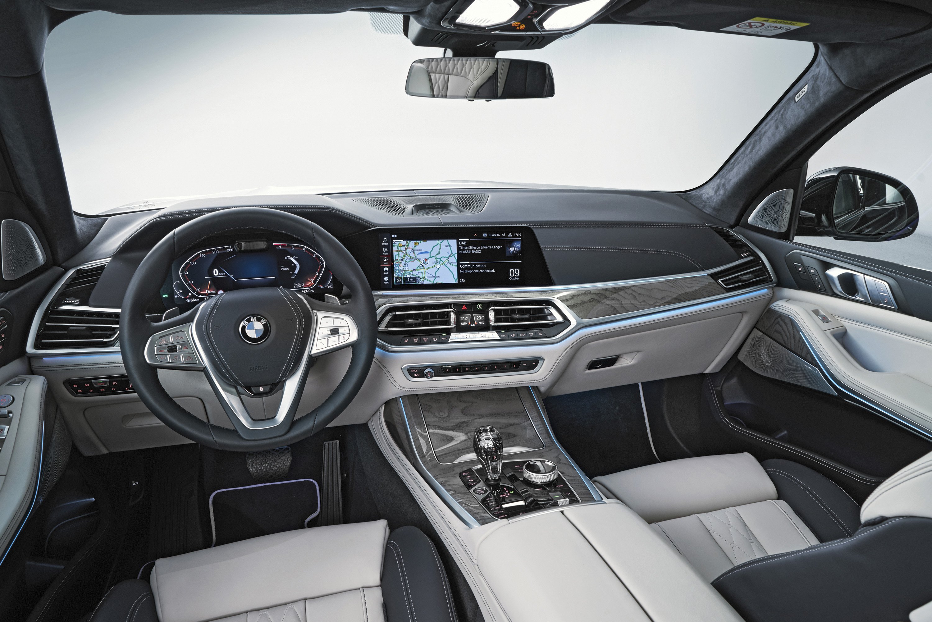 2019 BMW X7 Interior Cockpit Wallpapers #52 of 68