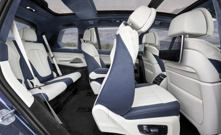 2019 BMW X7 Interior Third Row Seats Wallpapers 450x275 (57)