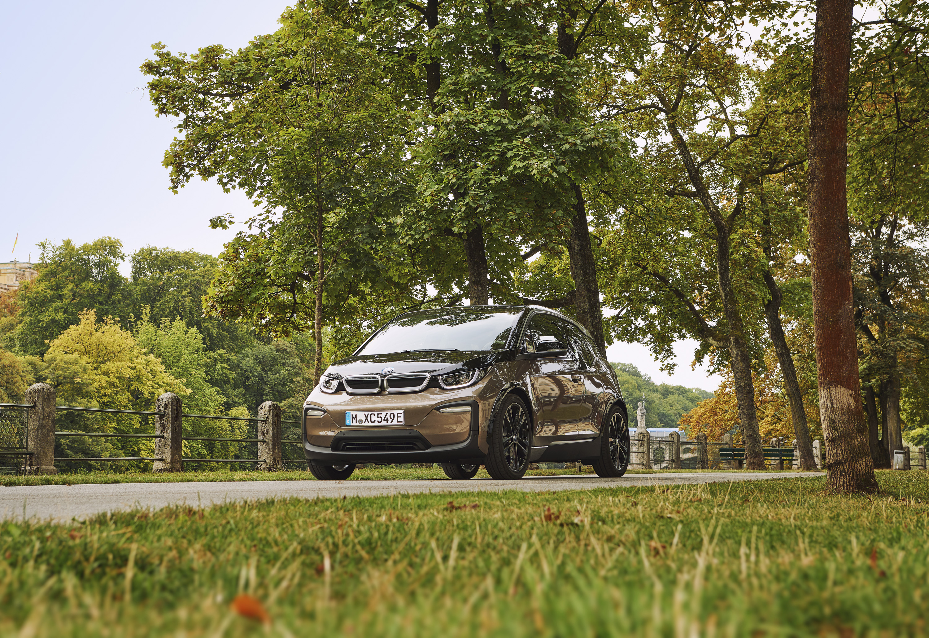 2019 BMW i3 120Ah Front Three-Quarter Wallpapers #20 of 54
