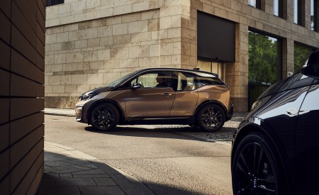 2019 BMW i3 120Ah Side Wallpapers 450x275 (23)