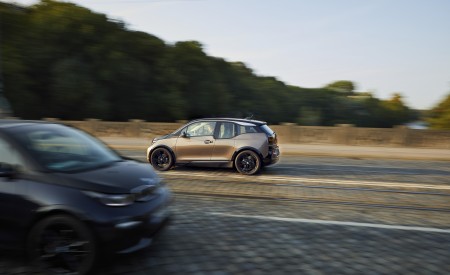 2019 BMW i3 120Ah Side Wallpapers 450x275 (34)