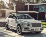 2019 Bentley Bentayga Plug-in Hybrid Front Three-Quarter Wallpapers 150x120