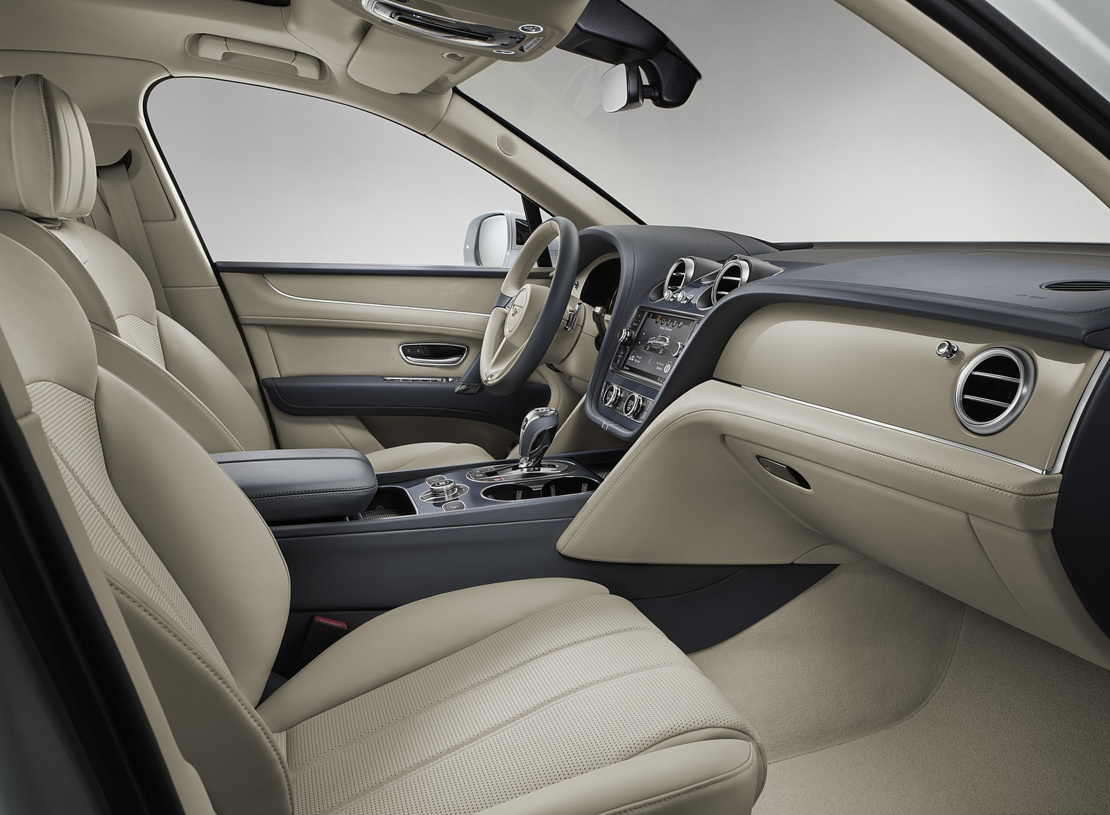 2019 Bentley Bentayga Plug-in Hybrid Interior Front Seats Wallpapers #49 of 54