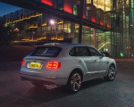 2019 Bentley Bentayga Plug-in Hybrid Rear Three-Quarter Wallpapers 150x120 (38)