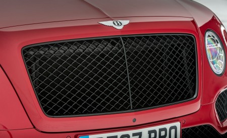 2019 Bentley Bentayga V8 Grill Wallpapers 450x275 (30)