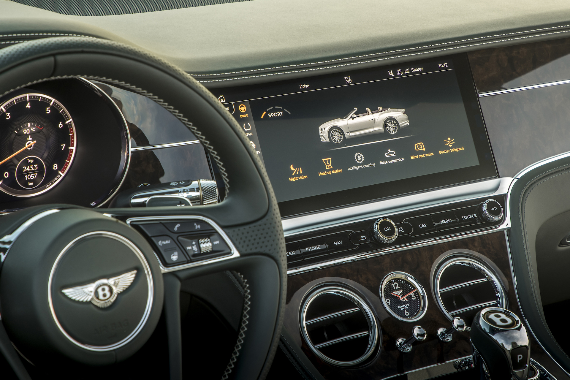 2019 Bentley Continental GT Convertible Central Console Wallpapers #61 of 108