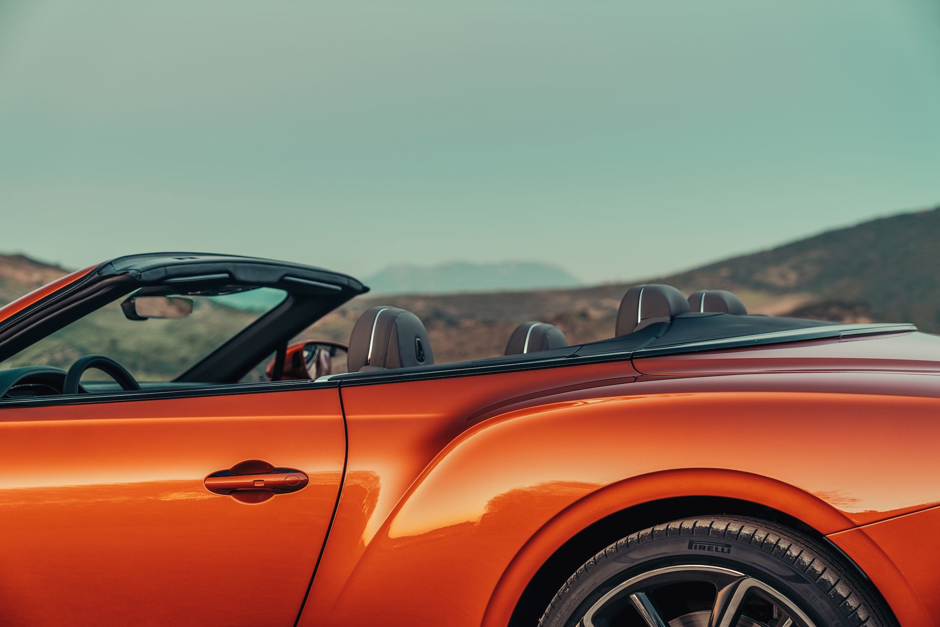 2019 Bentley Continental GT Convertible (Color: Orange Flame) Detail Wallpapers #24 of 108