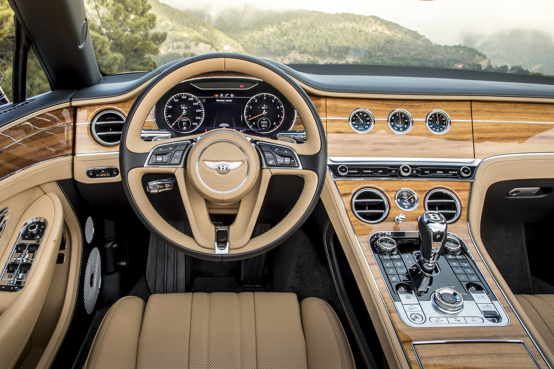 2019 Bentley Continental GT Convertible (Color: Verdant) Interior Cockpit Wallpapers #40 of 108