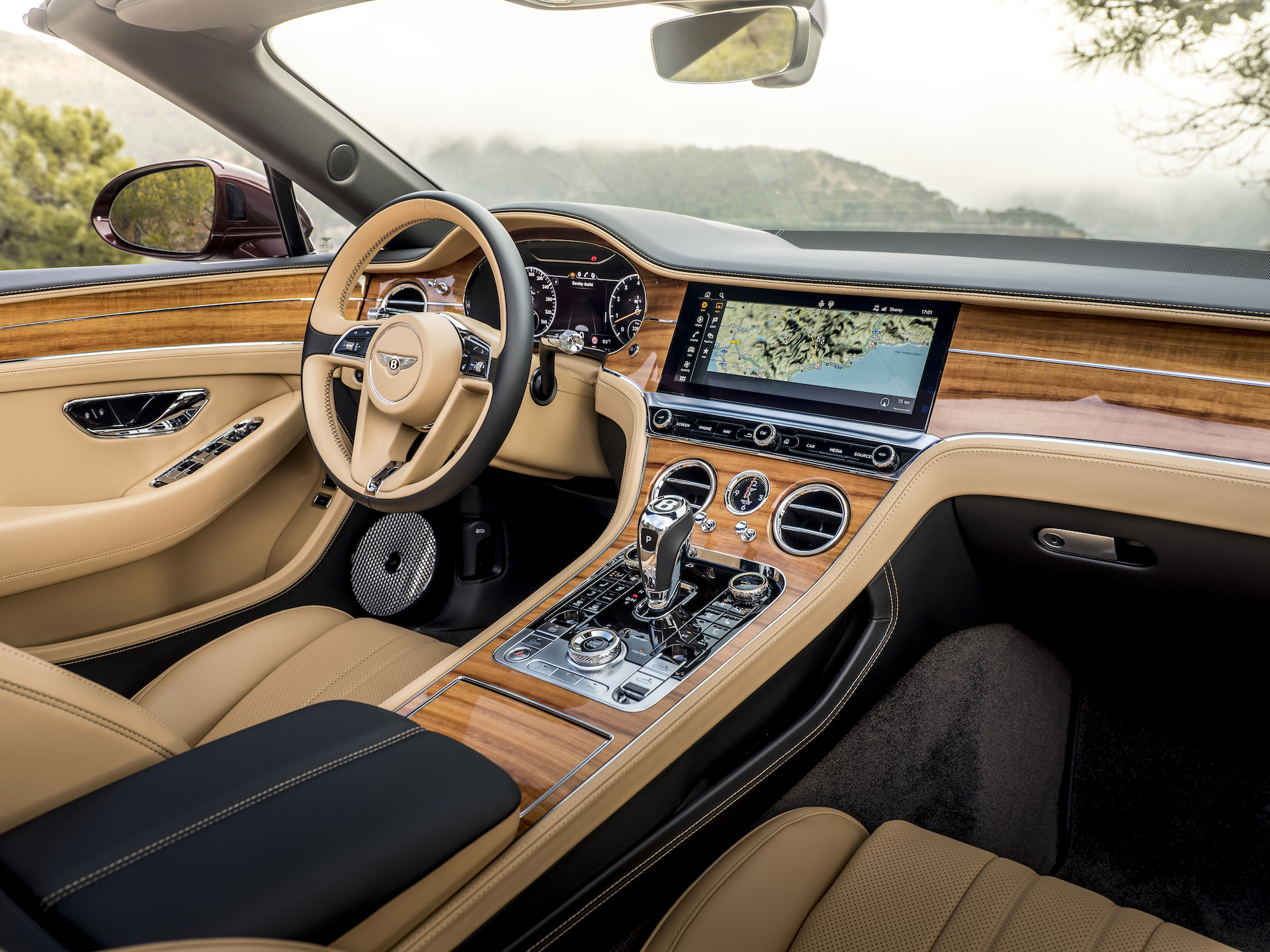 2019 Bentley Continental GT Convertible (Color: Verdant) Interior Wallpapers #39 of 108