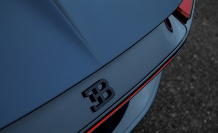 2019 Bugatti Chiron Sport 110 ans Bugatti Badge Wallpapers 450x275 (9)