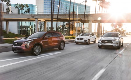 2019 Cadillac XT4 with 2019 Infiniti QX50 and 2019 Acura RDX Front Three-Quarter Wallpapers 450x275 (118)