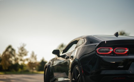 2019 Chevrolet Camaro 2.0T 1LE Detail Wallpapers 450x275 (115)