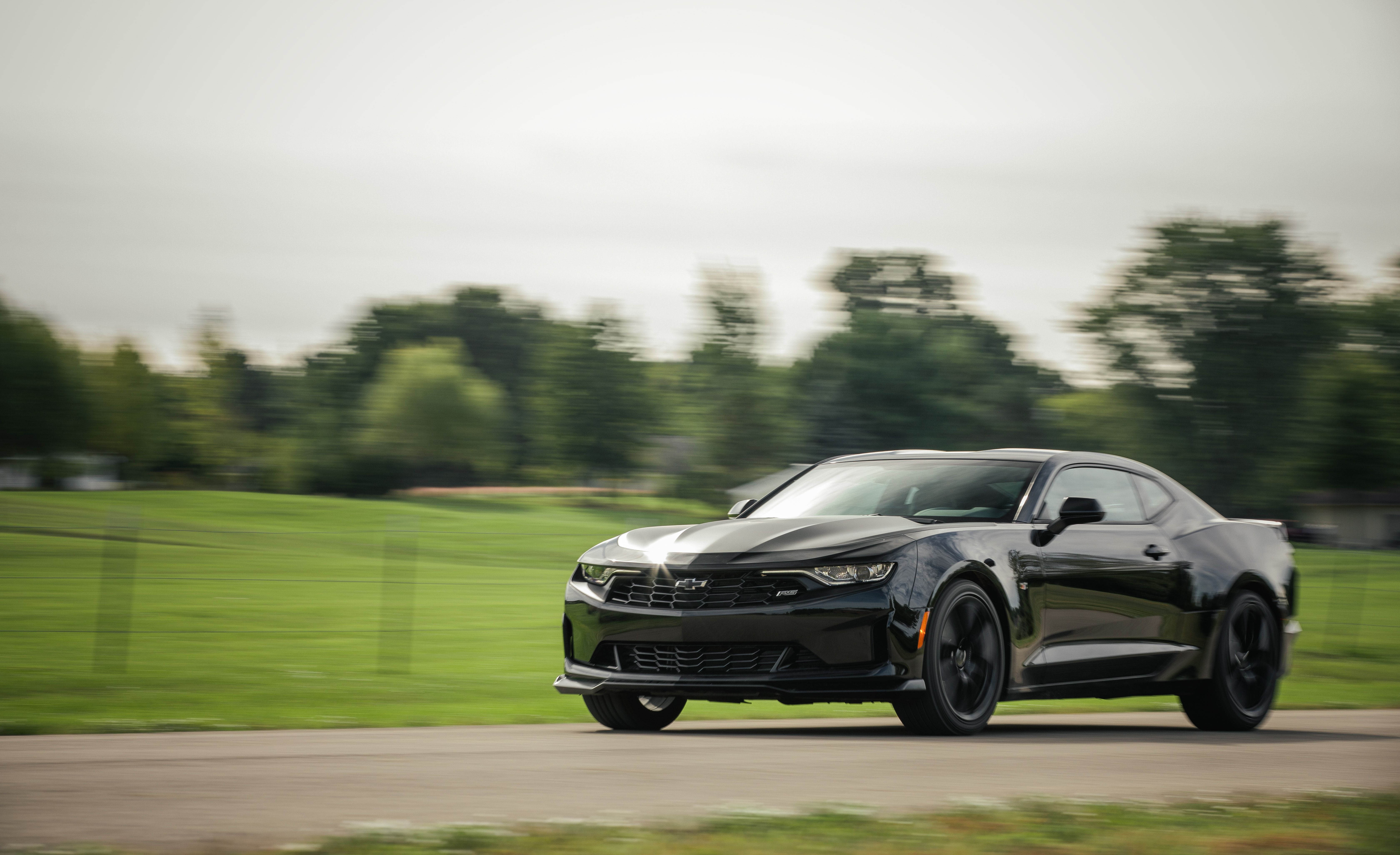 2019 Chevrolet Camaro 2.0T 1LE Front Three-Quarter Wallpapers #110 of 148