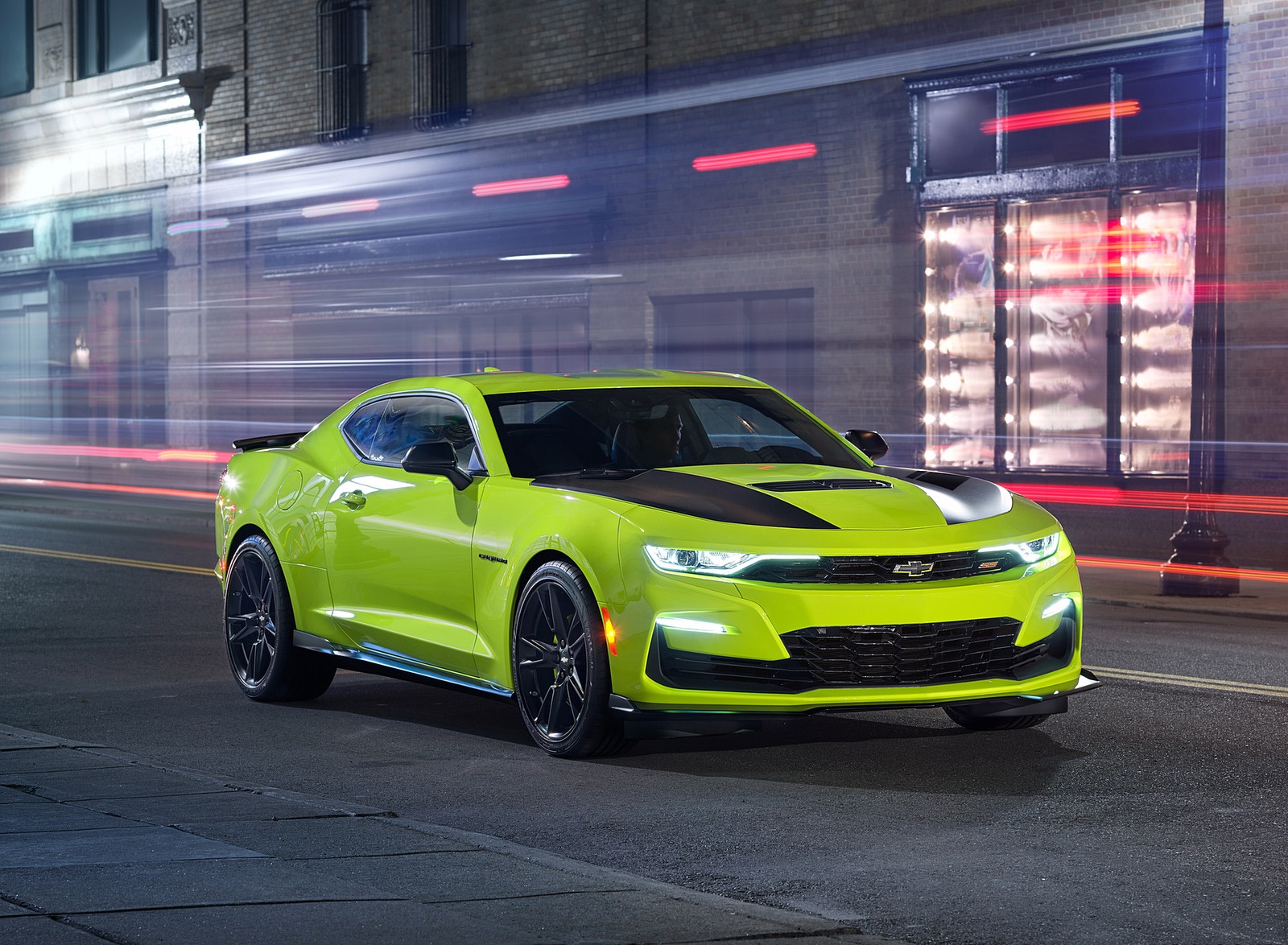 2019 Chevrolet Camaro (Color: Shock) Front Three-Quarter Wallpapers #146 of 148