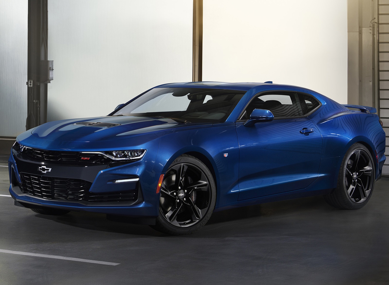 2019 Chevrolet Camaro SS Coupe Front Three-Quarter Wallpapers #129 of 148