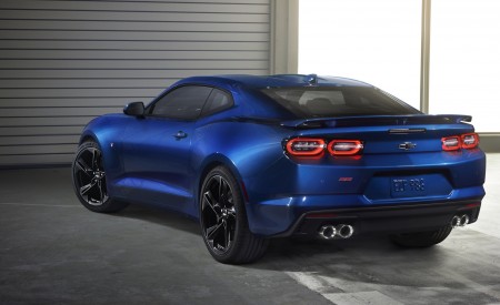 2019 Chevrolet Camaro SS Coupe Rear Wallpapers 450x275 (133)