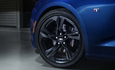2019 Chevrolet Camaro SS Coupe Wheel Wallpapers 450x275 (135)