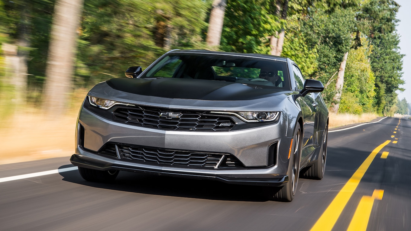 2019 Chevrolet Camaro Turbo 1LE Front Three-Quarter Wallpaper.