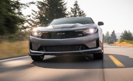 2019 Chevrolet Camaro Turbo 1LE Front Wallpapers 450x275 (56)