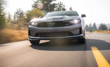 2019 Chevrolet Camaro Turbo 1LE Front Wallpapers 450x275 (57)