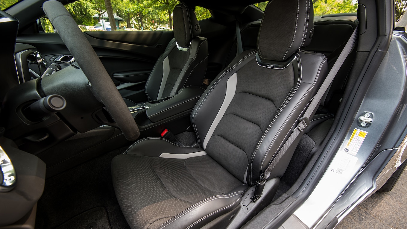 2019 Chevrolet Camaro Turbo 1LE Interior Front Seats Wallpapers #99 of 148