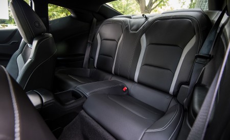 2019 Chevrolet Camaro Turbo 1LE Interior Rear Seats Wallpapers 450x275 (52)