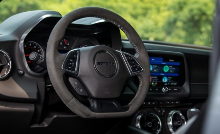 2019 Chevrolet Camaro Turbo 1LE Interior Steering Wheel Wallpapers 450x275 (53)