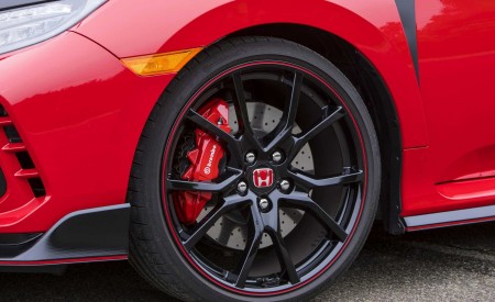 2019 Honda Civic Type R (Color: Rallye Red) Brakes Wallpapers 450x275 (61)