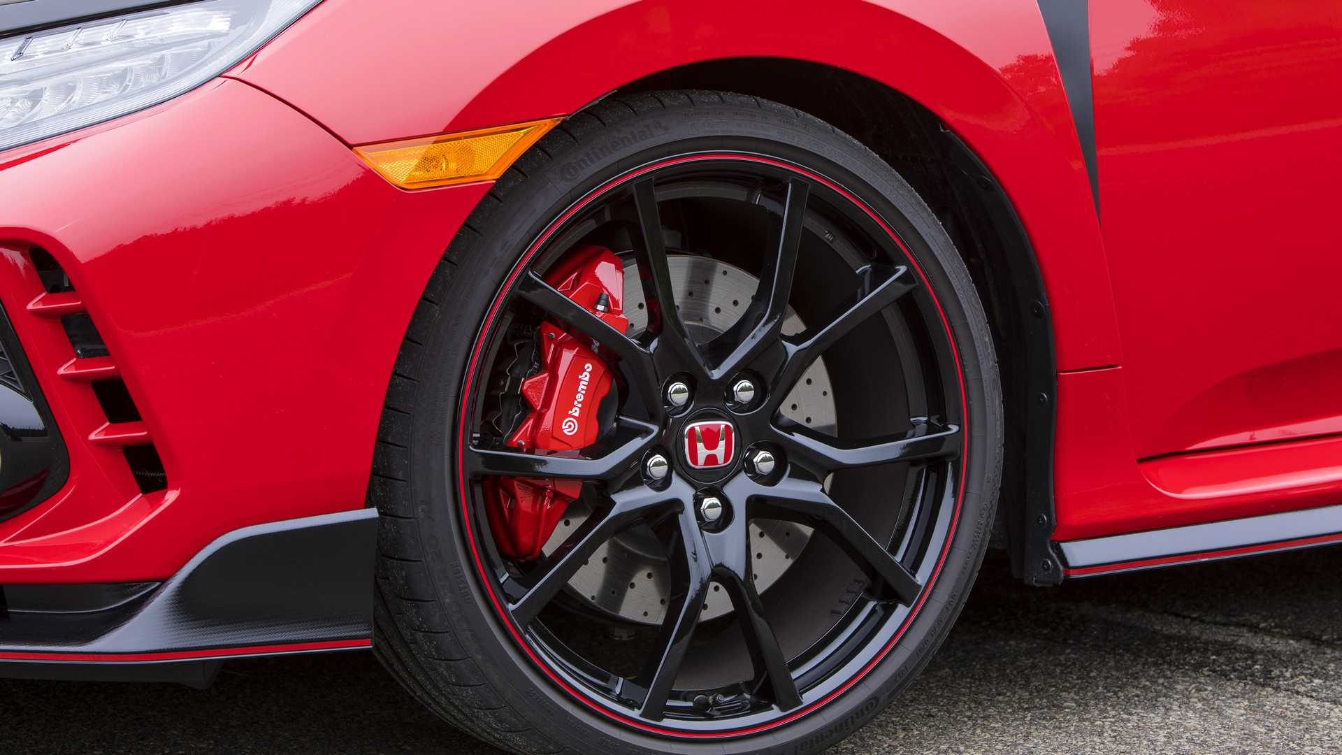 2019 Honda Civic Type R (Color: Rallye Red) Brakes Wallpapers #61 of 182