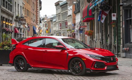2019 Honda Civic Type R (Color: Rallye Red) Front Three-Quarter Wallpapers 450x275 (35)