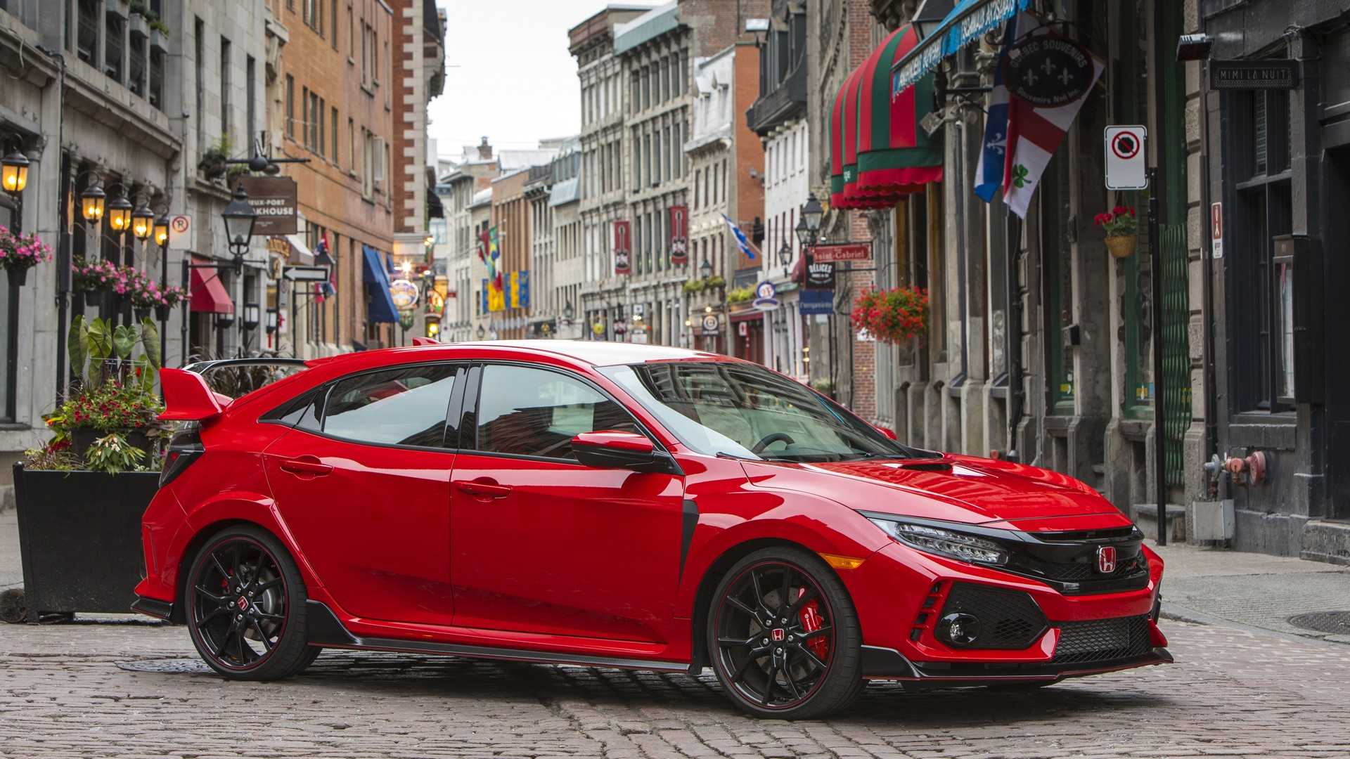 2019 Honda Civic Type R Color Rallye Red Front Three Quarter