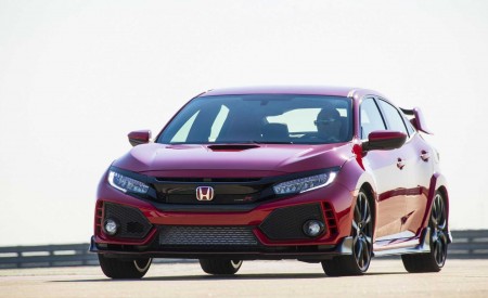 2019 Honda Civic Type R (Color: Rallye Red) Front Three-Quarter Wallpapers 450x275 (36)