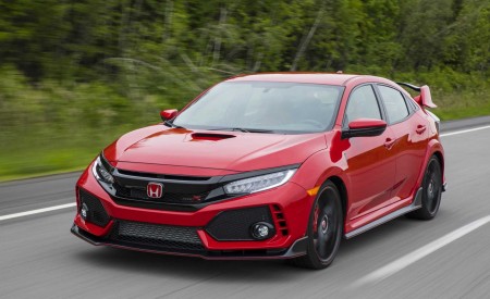 2019 Honda Civic Type R (Color: Rallye Red) Front Three-Quarter Wallpapers 450x275 (3)