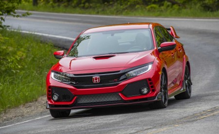 2019 Honda Civic Type R (Color: Rallye Red) Front Wallpapers 450x275 (10)
