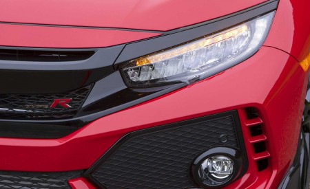 2019 Honda Civic Type R (Color: Rallye Red) Headlight Wallpapers 450x275 (56)