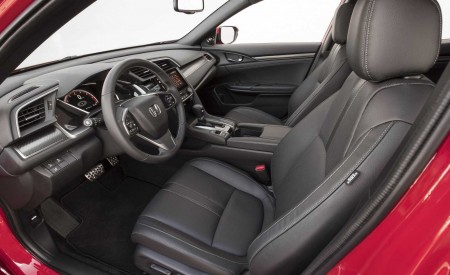 2019 Honda Civic Type R (Color: Rallye Red) Interior Wallpapers 450x275 (82)