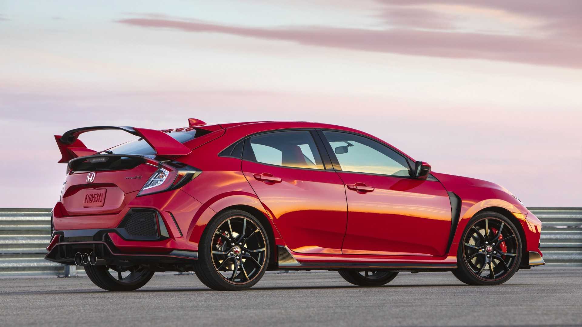 2019 Honda Civic Type R Color Rallye Red Rear Three Quarter