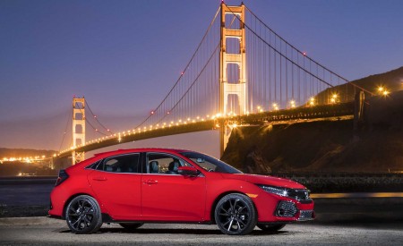 2019 Honda Civic Type R (Color: Rallye Red) Side Wallpapers 450x275 (45)