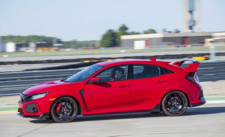 2019 Honda Civic Type R (Color: Rallye Red) Side Wallpapers 450x275 (22)