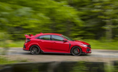2019 Honda Civic Type R (Color: Rallye Red) Side Wallpapers 450x275 (6)