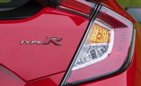 2019 Honda Civic Type R (Color: Rallye Red) Tail Light Wallpapers 450x275 (52)